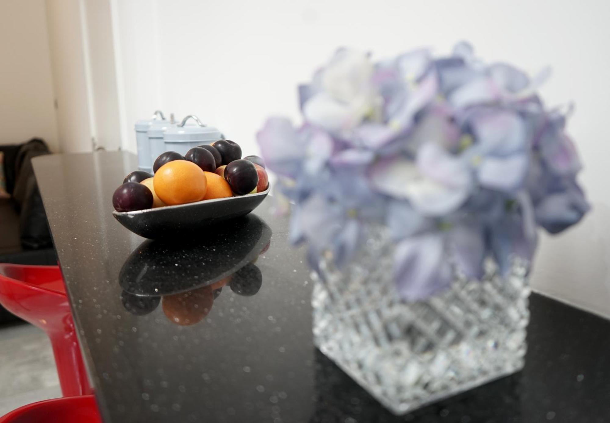 Вілла Luxury London House Sleeps 13, 2 Minutes To Metro Екстер'єр фото