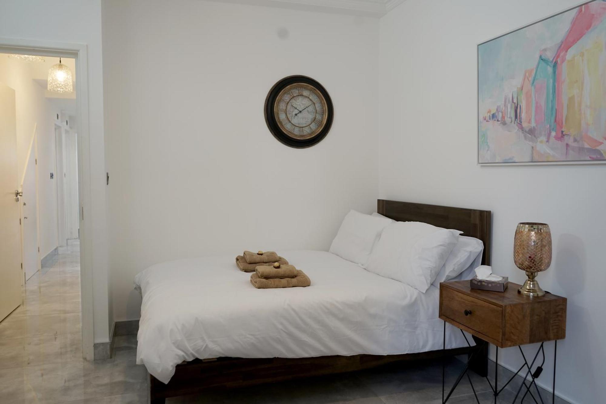 Вілла Luxury London House Sleeps 13, 2 Minutes To Metro Екстер'єр фото