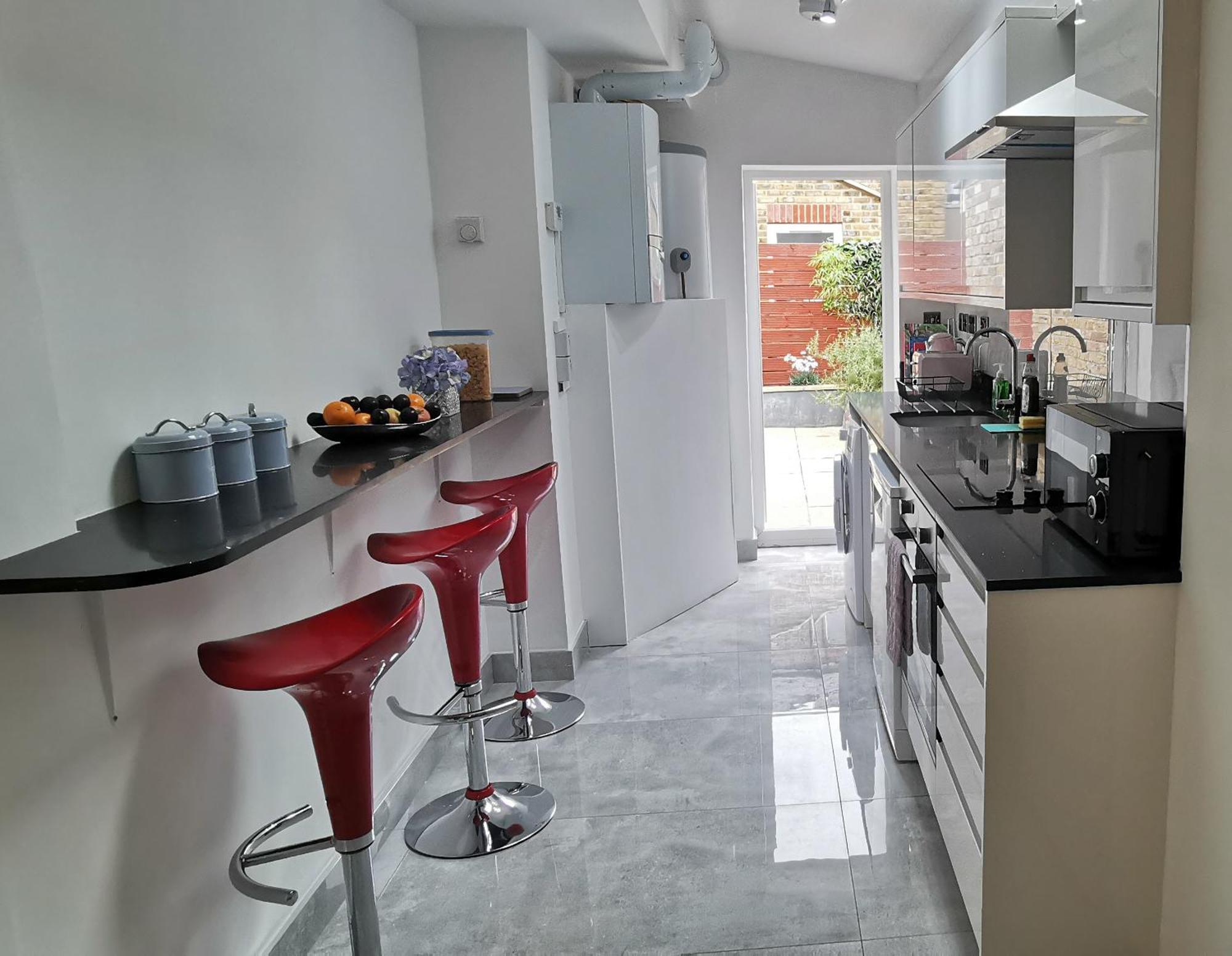 Вілла Luxury London House Sleeps 13, 2 Minutes To Metro Екстер'єр фото