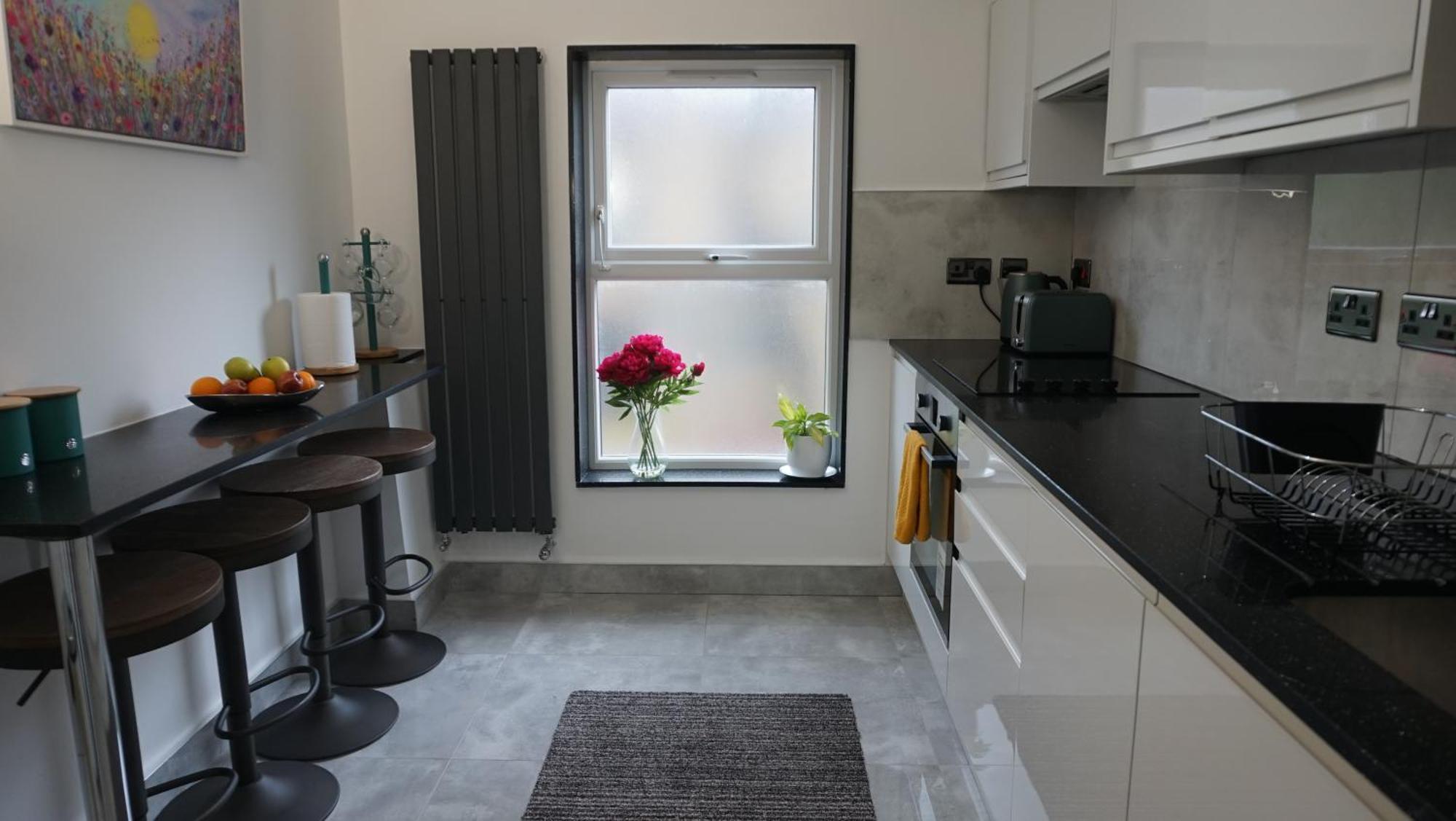 Вілла Luxury London House Sleeps 13, 2 Minutes To Metro Екстер'єр фото
