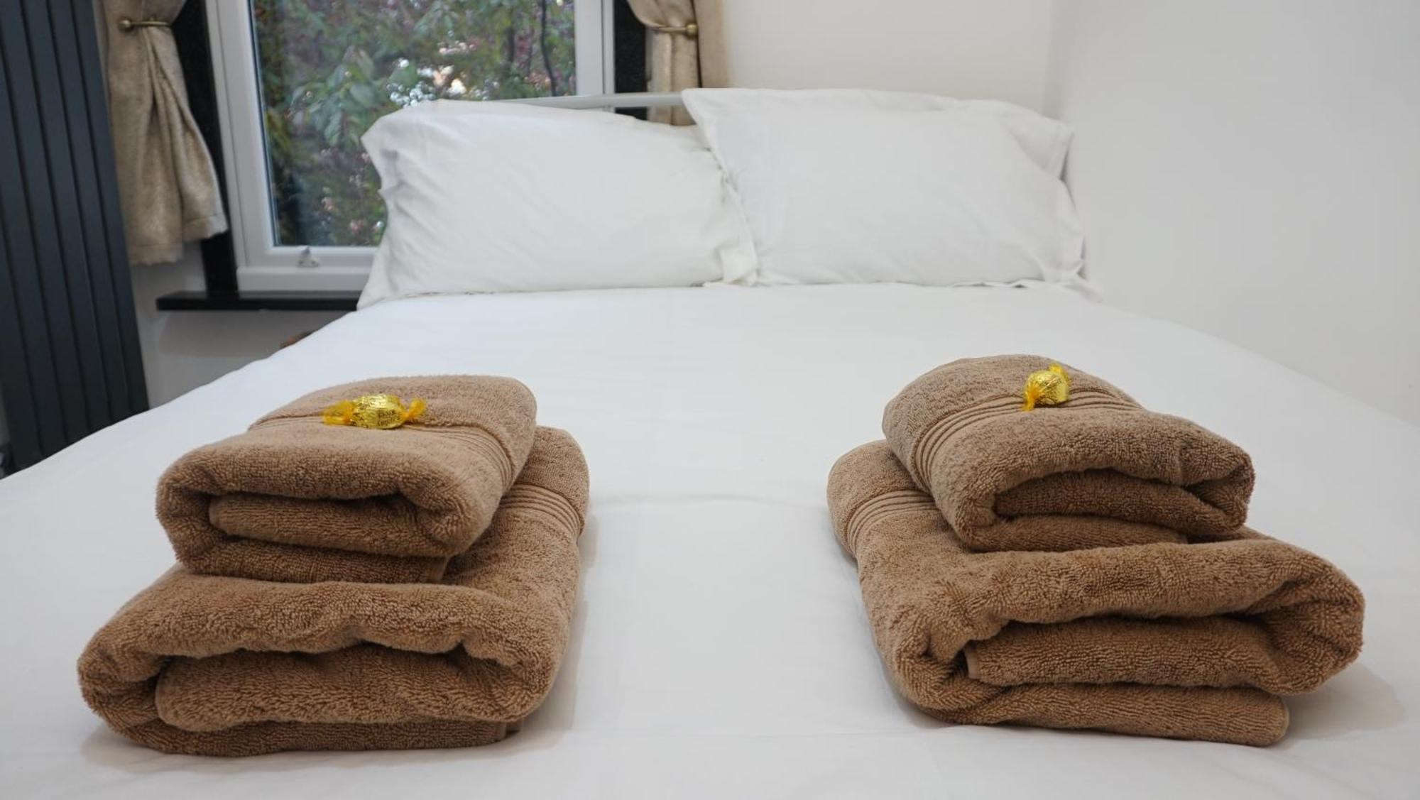 Вілла Luxury London House Sleeps 13, 2 Minutes To Metro Екстер'єр фото